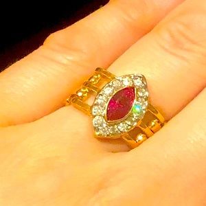 ❤️18kt gold Plated Red Swarovski Link Ring❤️